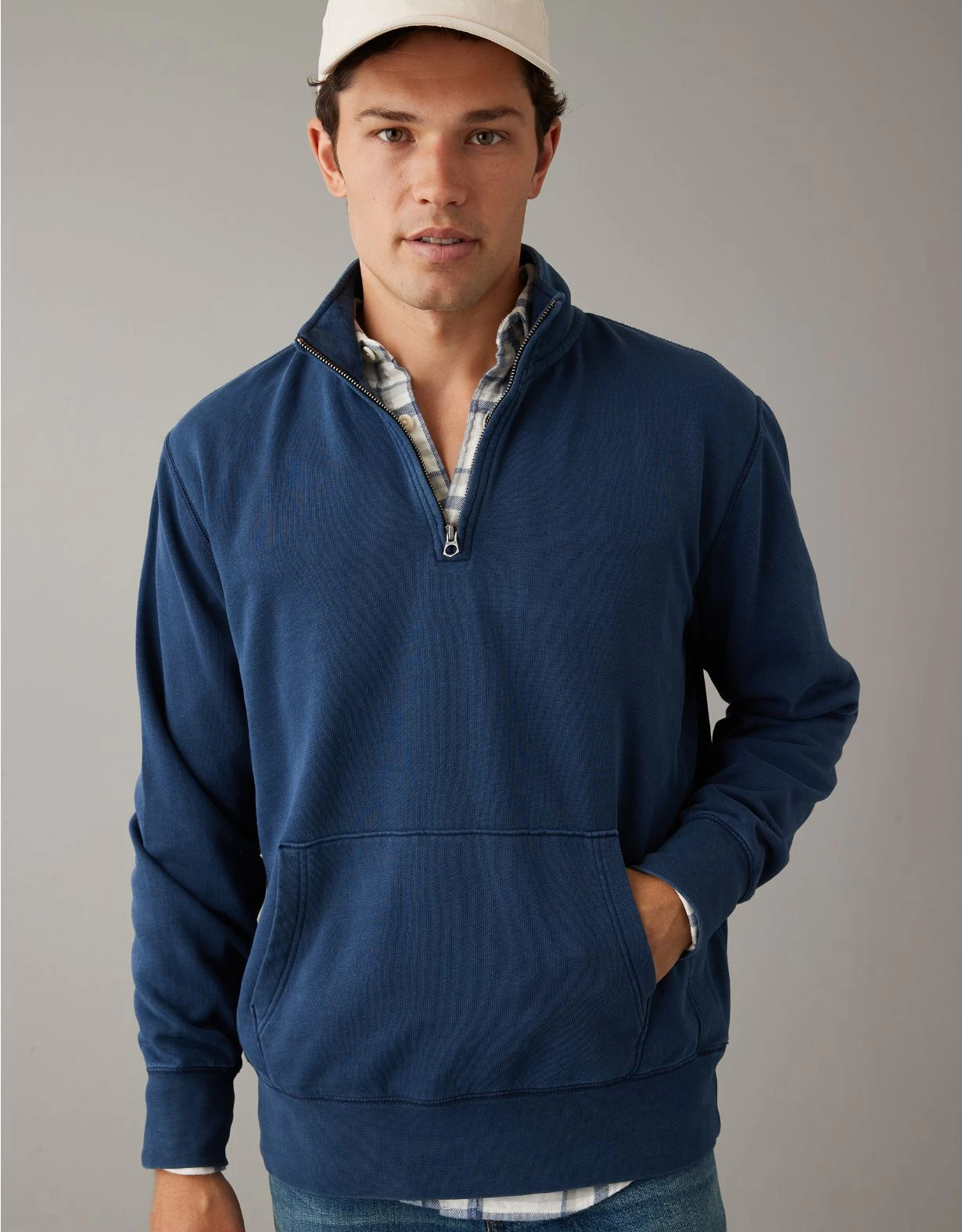 AE Super Soft Quarter-Zip Sweatshirt 3 AE Super Soft Quarter-Zip Sweatshirt