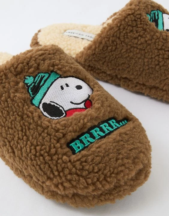 AE Snoopy Fleece Slipper 5 AE Snoopy Fleece Slipper - Image 3